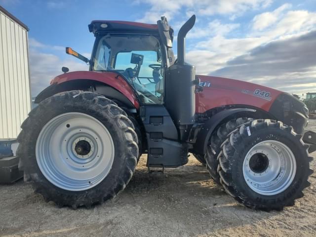 Image of Case IH Magnum 340 equipment image 3