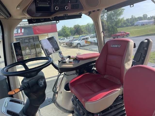 Image of Case IH Magnum 340 equipment image 4
