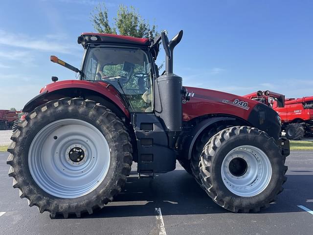 Image of Case IH Magnum 340 equipment image 1