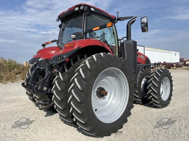 Image of Case IH Magnum 340 equipment image 2