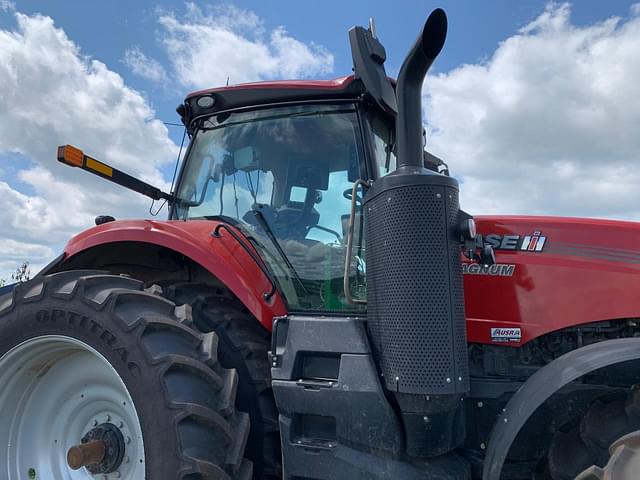 Image of Case IH Magnum 340 equipment image 3