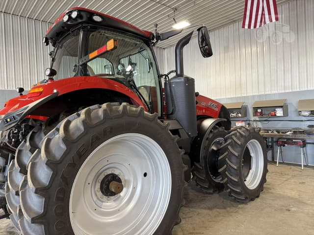 Image of Case IH Magnum 340 equipment image 4