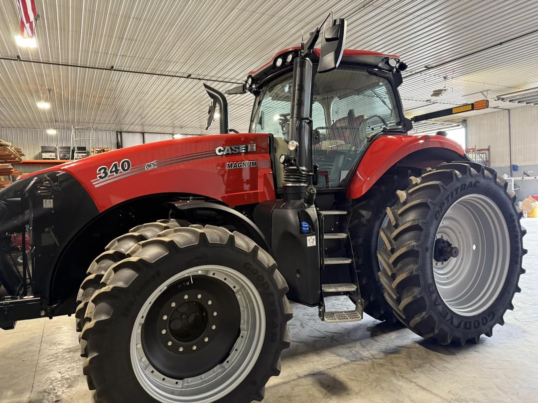 Image of Case IH Magnum 340 Primary image