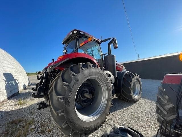 Image of Case IH Magnum 340 equipment image 3