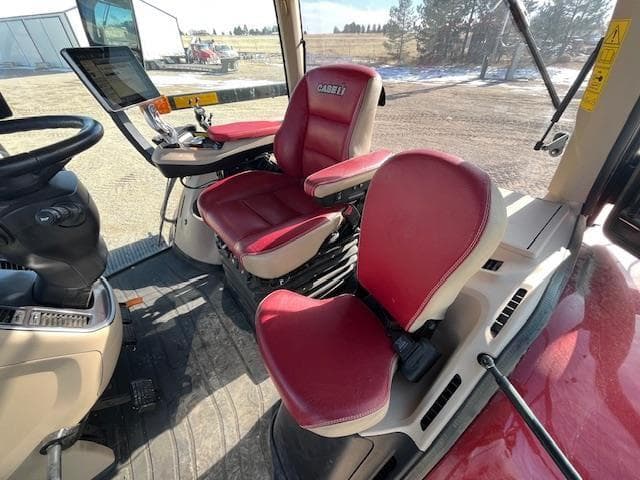 Image of Case IH Magnum 340 equipment image 4