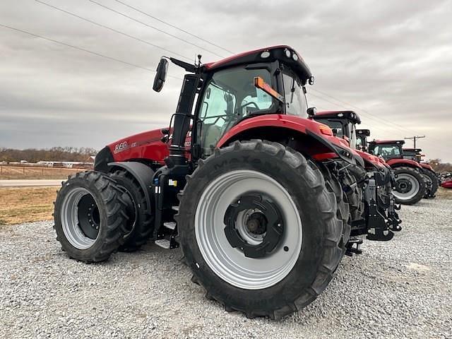 Image of Case IH Magnum 340 equipment image 2