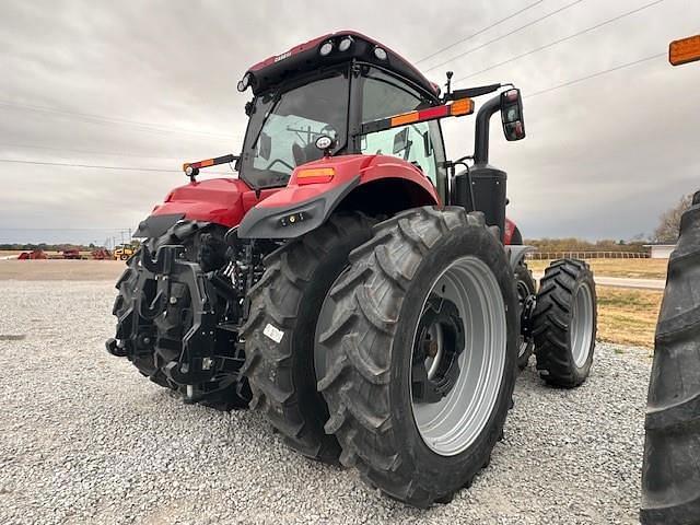 Image of Case IH Magnum 340 equipment image 4