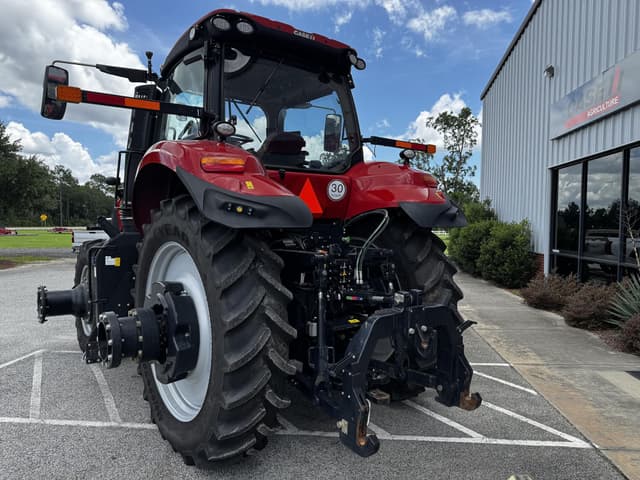 Image of Case IH Magnum 340 equipment image 3