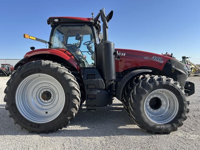 Image of Case IH Magnum 340 equipment image 1