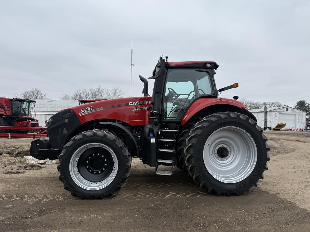 Image of Case IH Magnum 340 Primary image