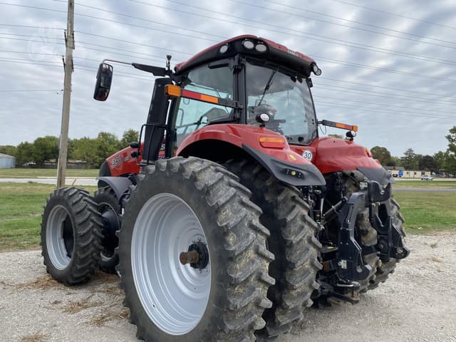 Image of Case IH Magnum 340 equipment image 3