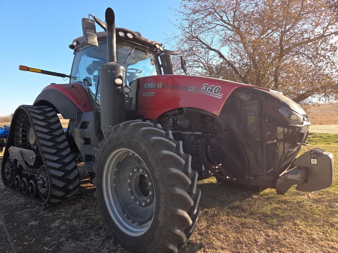 Image of Case IH Magnum 340 Rowtrac Primary image