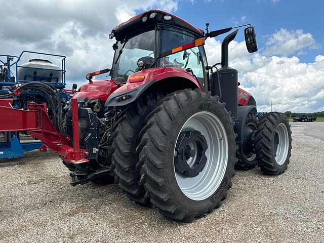 Image of Case IH Magnum 340 equipment image 2