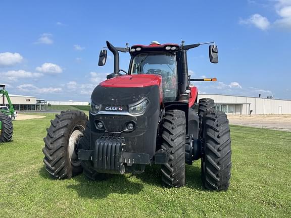 Image of Case IH Magnum 340 Rowtrac equipment image 1