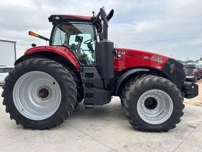 Image of Case IH Magnum 340 equipment image 4