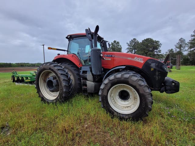 Image of Case IH Magnum 340 equipment image 2