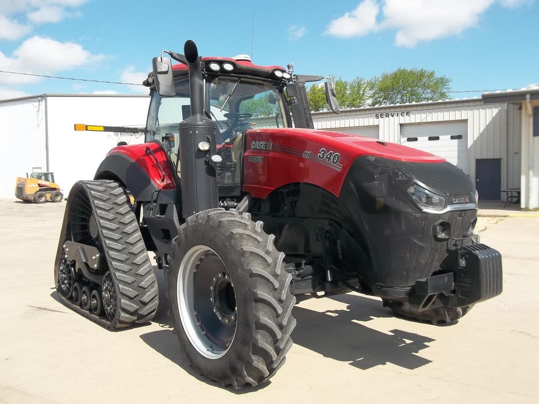 Image of Case IH Magnum 340 Rowtrac Primary image