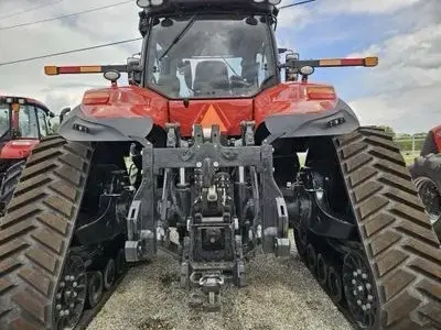 Image of Case IH Magnum 340 Rowtrac equipment image 2