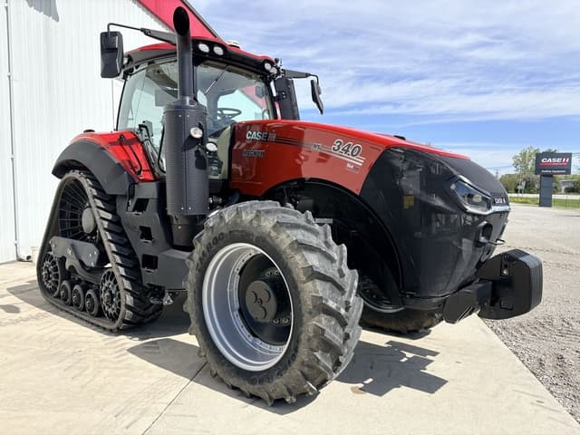 Image of Case IH Magnum 340 Rowtrac equipment image 3