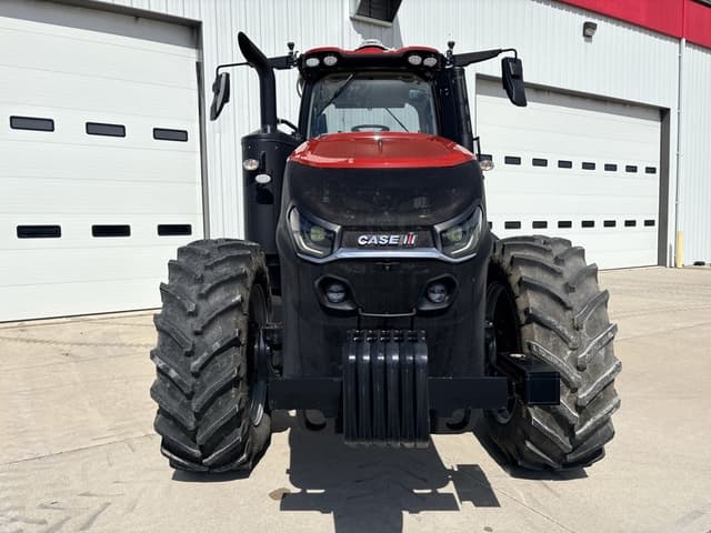 Image of Case IH Magnum 340 Rowtrac equipment image 2