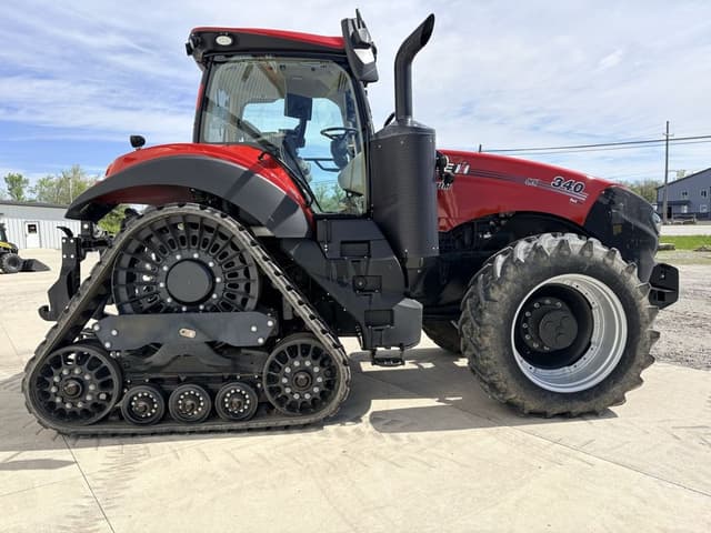 Image of Case IH Magnum 340 Rowtrac equipment image 4