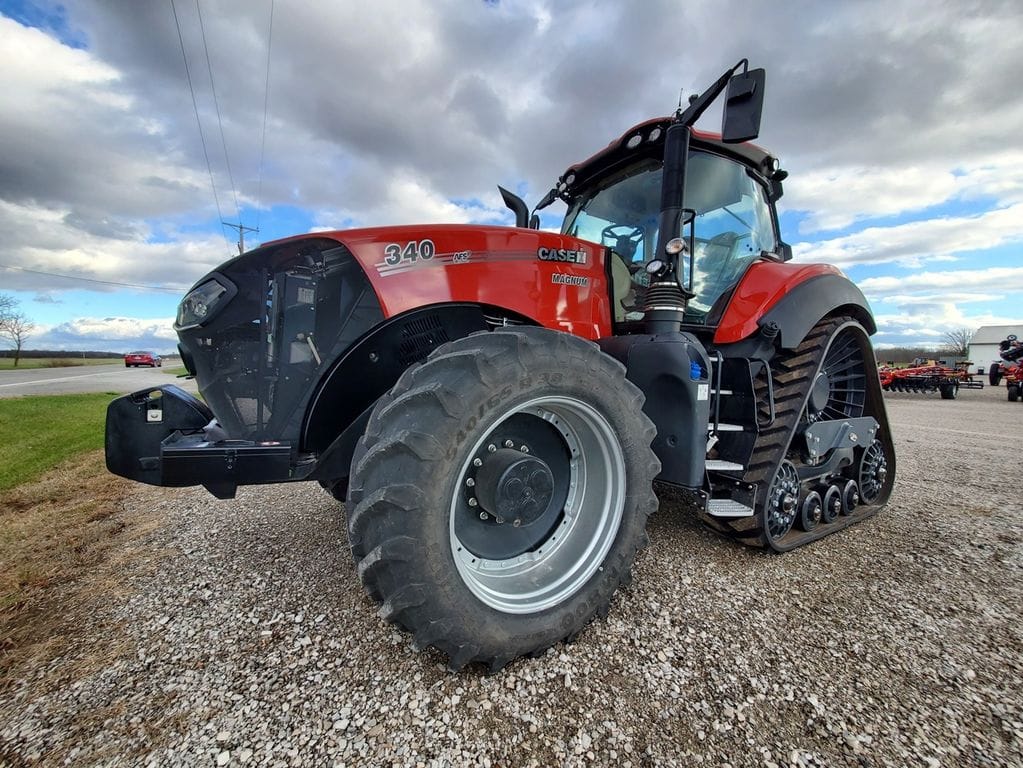 2024 Case IH Magnum 340 Rowtrac Equipment Image0