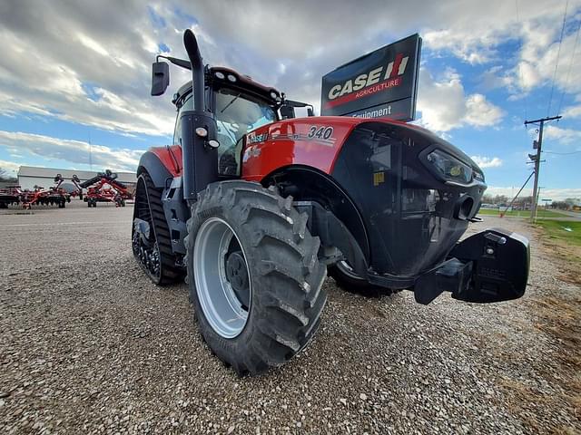 Image of Case IH Magnum 340 Rowtrac equipment image 3