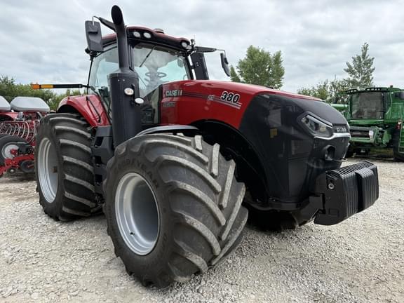 Image of Case IH Magnum 380 equipment image 2
