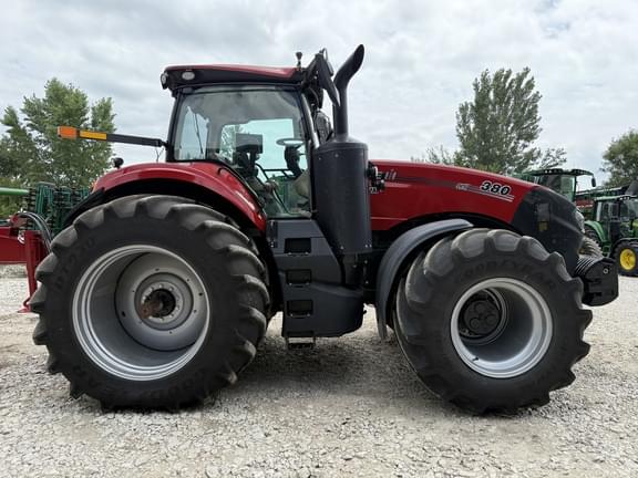 Image of Case IH Magnum 380 equipment image 3