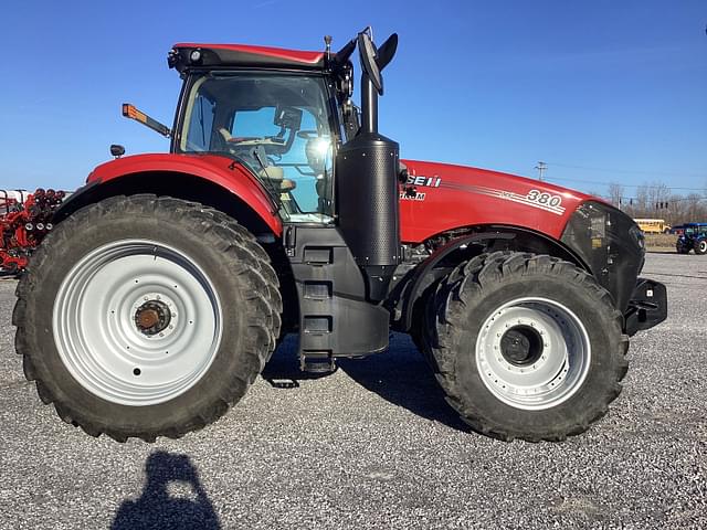 Image of Case IH Magnum 380 equipment image 1