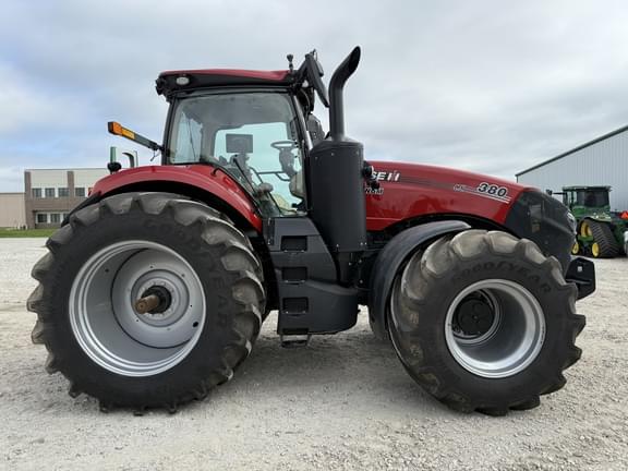 Image of Case IH Magnum 380 equipment image 3