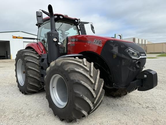 Image of Case IH Magnum 380 equipment image 2