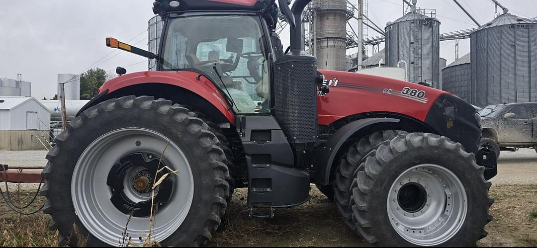 Image of Case IH Magnum 380 Image 1