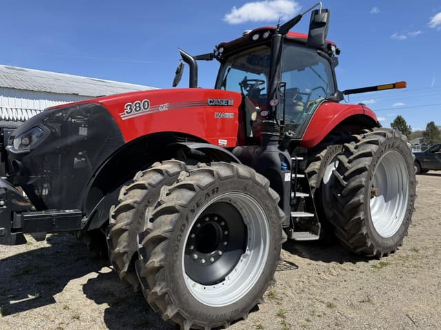 Image of Case IH Magnum 380 equipment image 2