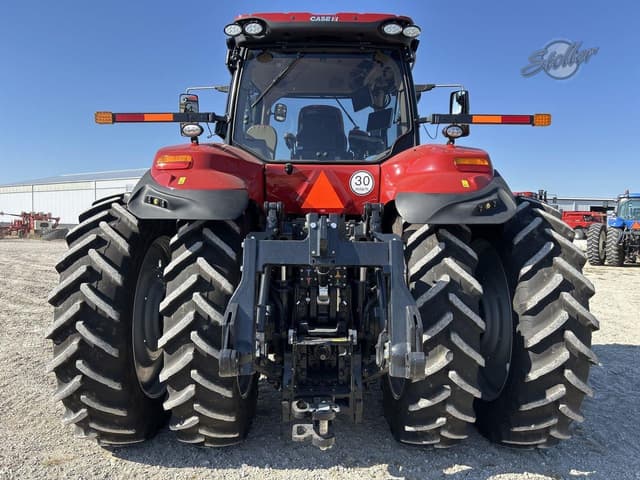 Image of Case IH Magnum 380 equipment image 3