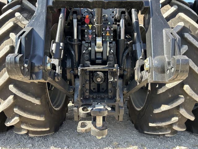Image of Case IH Magnum 380 equipment image 4
