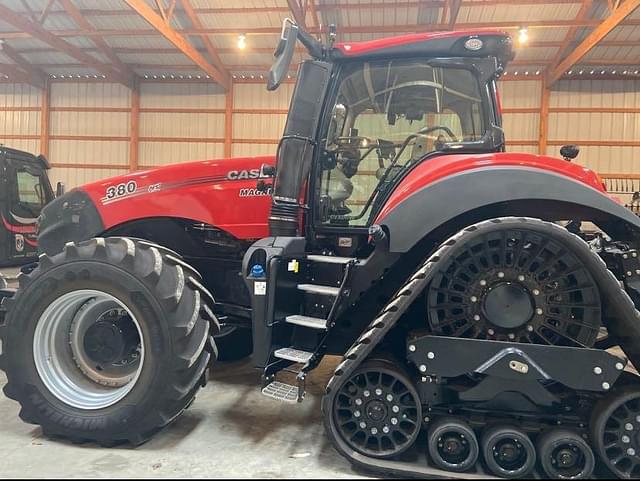 Image of Case IH Magnum 380 RowTrac equipment image 3