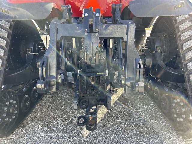 Image of Case IH Magnum 380 RowTrac equipment image 4