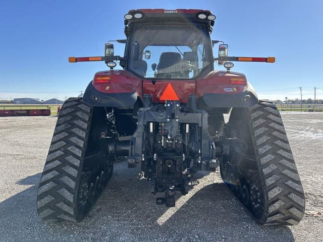 Image of Case IH Magnum 380 RowTrac equipment image 3