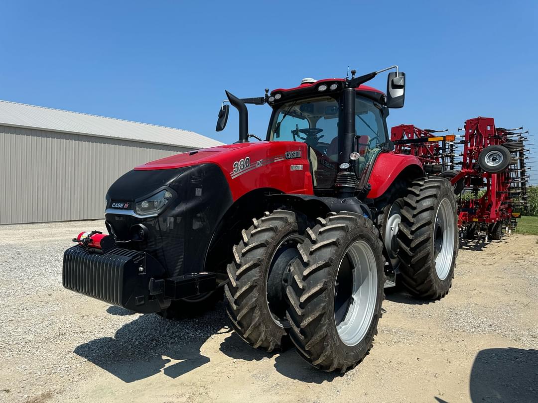 Image of Case IH Magnum 380 Primary image