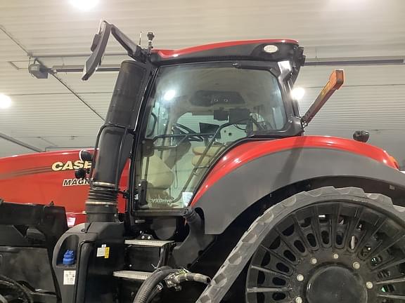 Image of Case IH Magnum 380 RowTrac equipment image 3