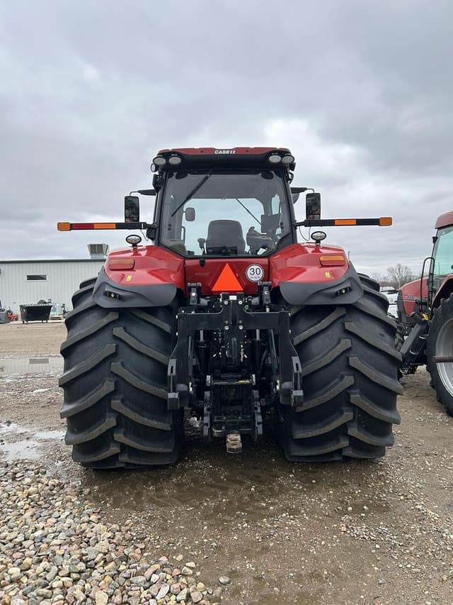Image of Case IH Magnum 380 equipment image 2