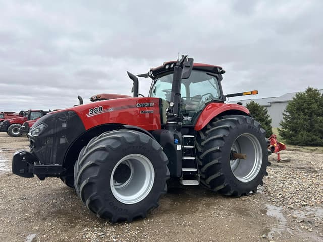 Image of Case IH Magnum 380 equipment image 4