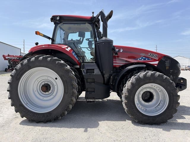 Image of Case IH Magnum 380 equipment image 1