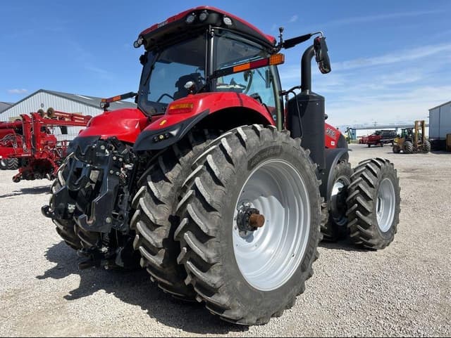 Image of Case IH Magnum 380 equipment image 2