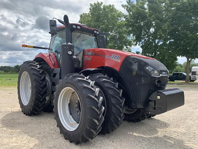 Image of Case IH Magnum 380 equipment image 2