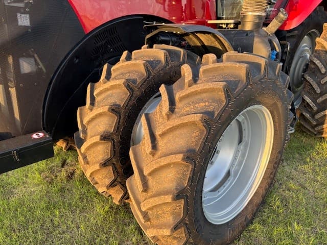 Image of Case IH Magnum 380 equipment image 3