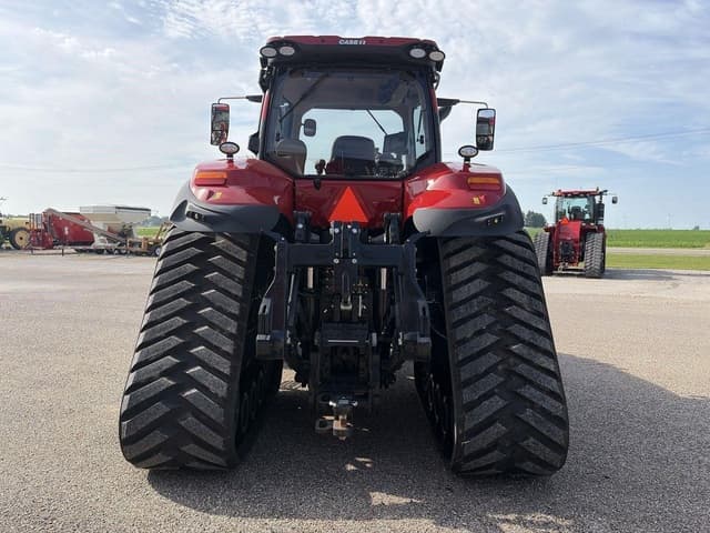 Image of Case IH Magnum 380 RowTrac equipment image 3