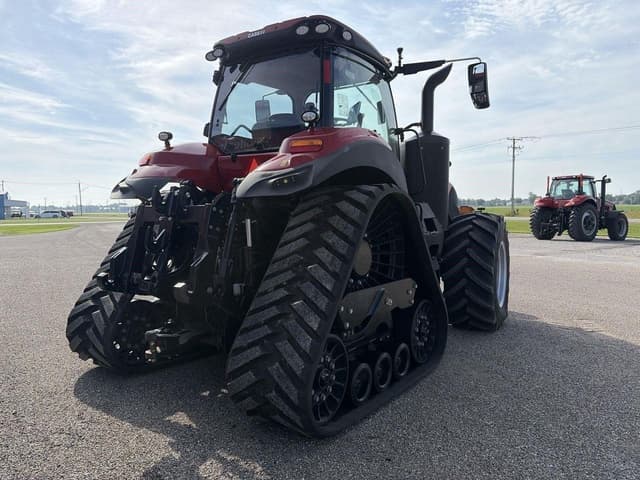 Image of Case IH Magnum 380 RowTrac equipment image 2