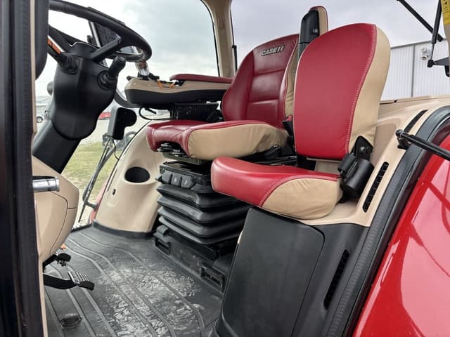 Image of Case IH Magnum 380 RowTrac equipment image 2